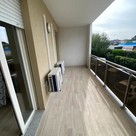 Parco Del Levante 3 Apartment *